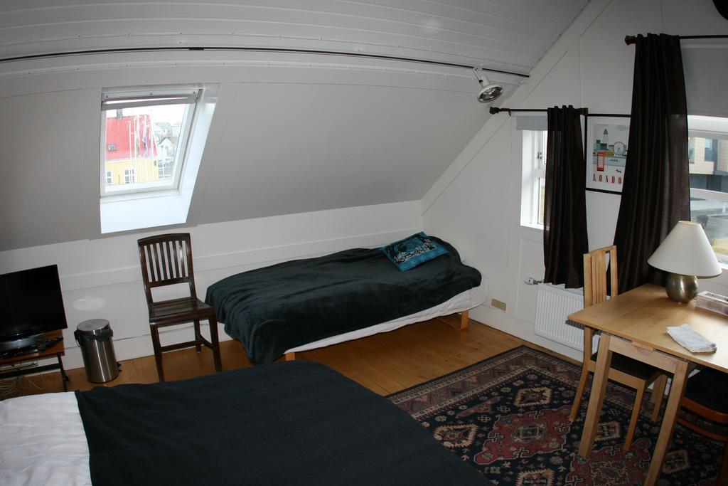 Harbourfront Guesthouse Hafnarfjordur Room photo